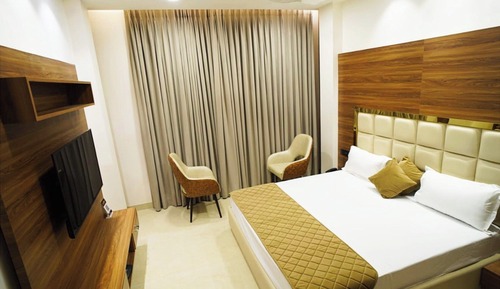 Deluxe Double Room, City View