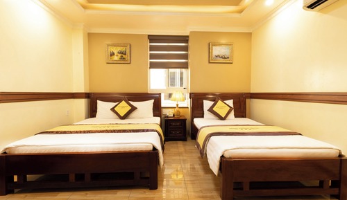 Family Triple Room, City View