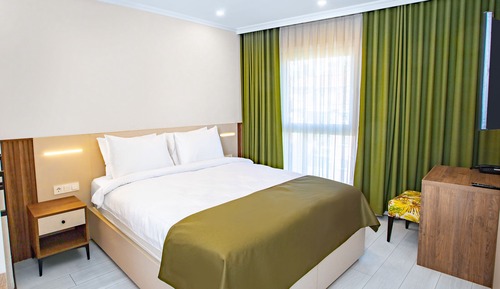 Superior Room, City View