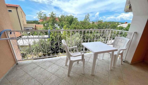 Studio, Balcony, City View