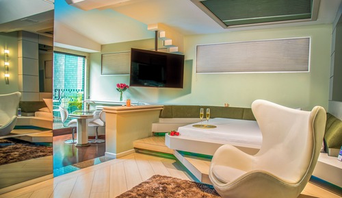 Presidential Suite, Multiple Beds