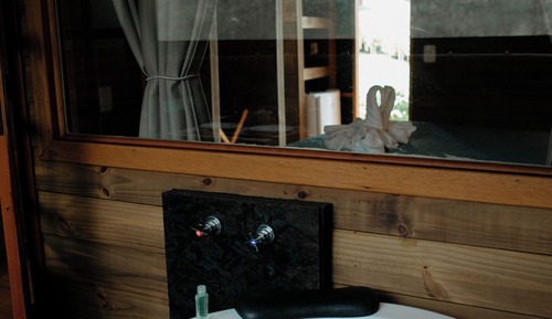 Cabin (4)