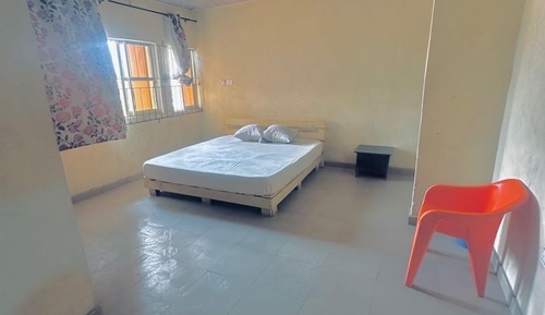 Basic Single Room, Courtyard View
