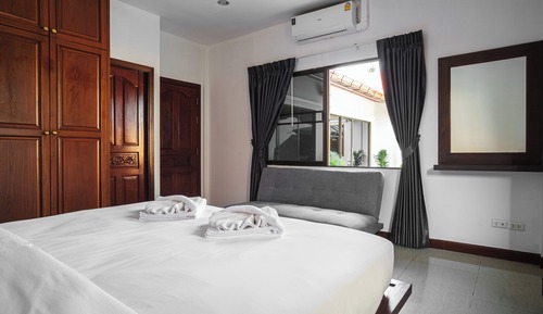 Superior Villa, 3 Bedrooms, Pool View, Corner