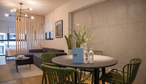 Apartment (605)