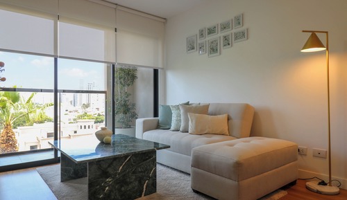 Apartment (703)