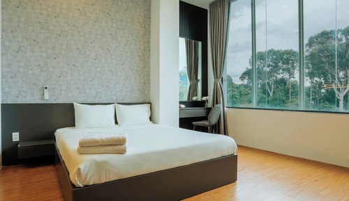 Premier Double Room, City View