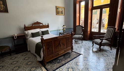 Comfort Room, 1 Bedroom, City View