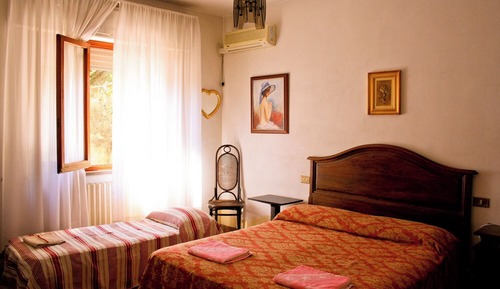 Basic Triple Room, Non Smoking, Pets Allowed