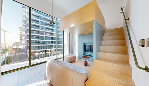 Deluxe Loft, 1 Queen Bed, Private Bathroom, City View