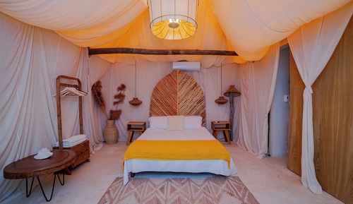 Deluxe Tent