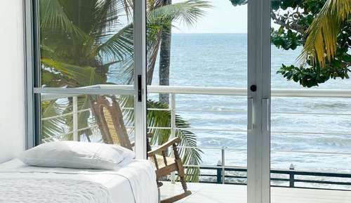 Deluxe Room (201)