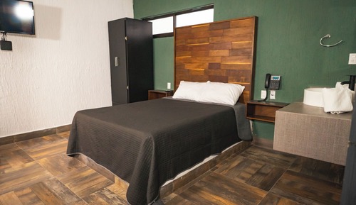 Basic Room, Mobility Accessible, Non Smoking