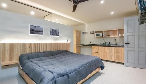 Deluxe Room, Kitchen