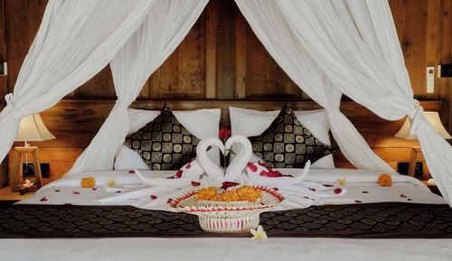 One Bedroom Villa with Private Pool & Kitchen