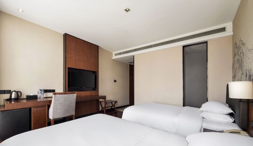 Basic Twin Room, City View