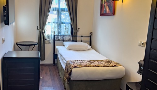 Economy Single Room