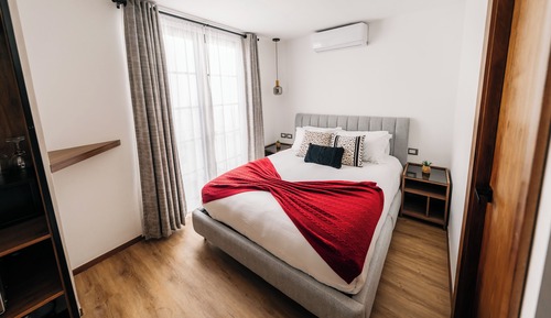 Classic Room, 1 Queen Bed, Balcony