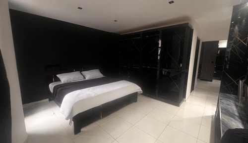 Suite, Balcony, City View
