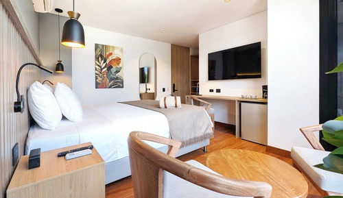 Luxury Double Room, City View