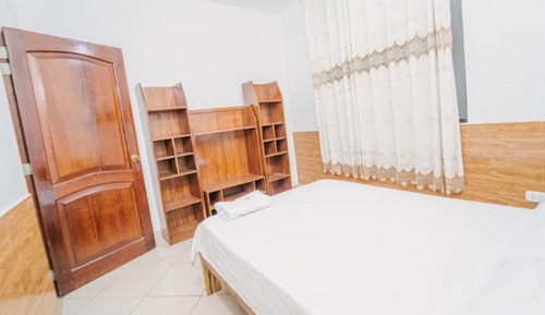 Apartment, 3 Bedrooms, Accessible, Smoking