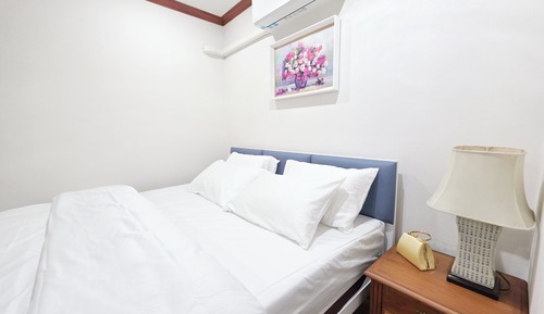 VIP Family Room with Private Bathroom (No Windows)