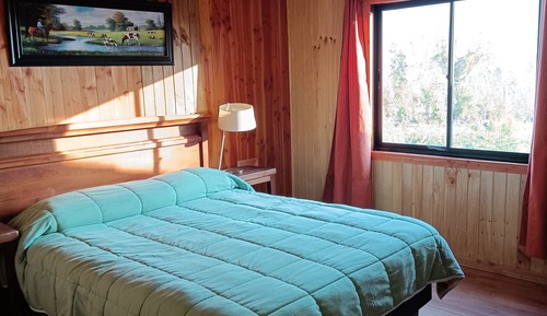 Room, Lake View