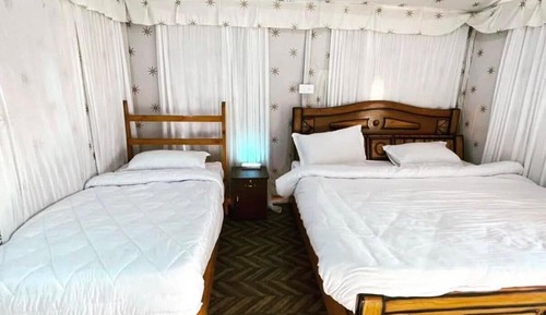 Deluxe Tent