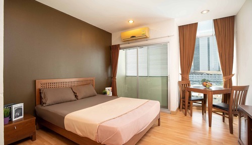 Deluxe Room, Bathtub, City View