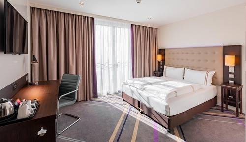 Double Room, Roll-in Shower