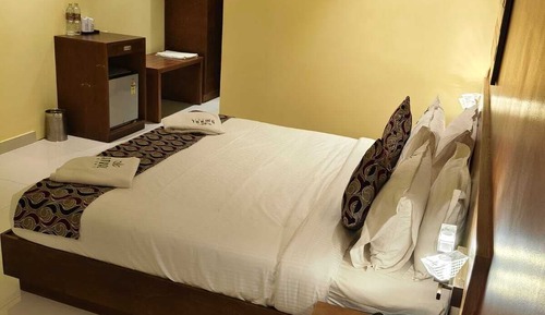 Deluxe Double Room, City View