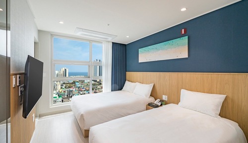 Ocean City View Superior Twin