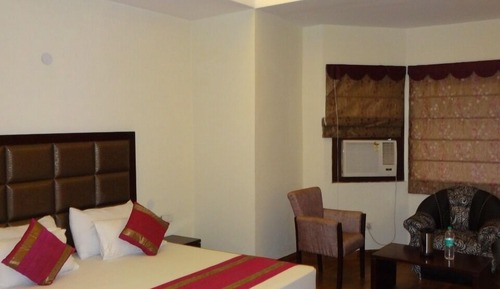 Deluxe Suite