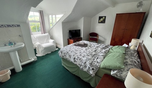 Double Room, Hill View