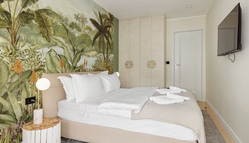 ONE BEDROOM APARTMENT