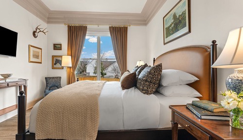 Classic Room, 1 King Bed