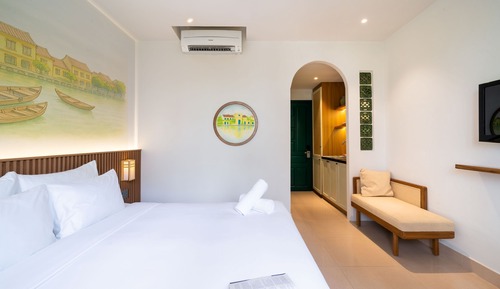 Deluxe Double Room, City View