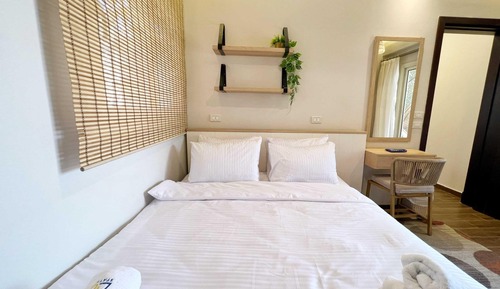 Basic Studio (Boho Suite)
