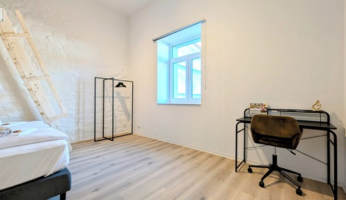 Luxury Loft, 3 Bedrooms, Roll-in Shower, Balcony