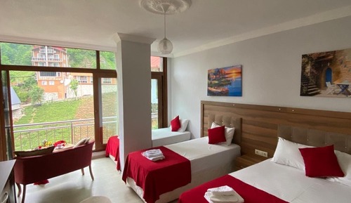 Economy Quadruple Room