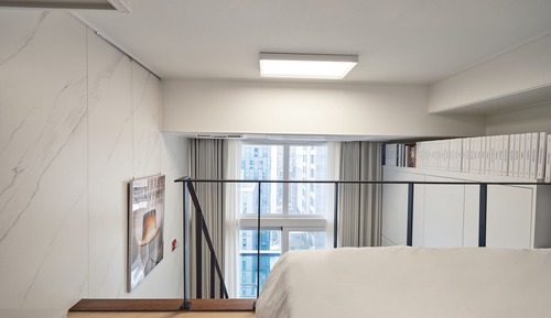 [no parking lot] Modern Deluxe