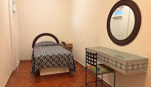 Basic Room, 1 Twin Bed, Air conditioning