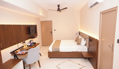 Deluxe Double or Twin Room, City View