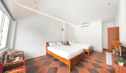 Superior Quadruple Room, City View