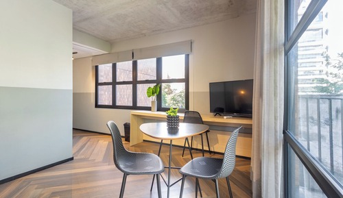 Standard Studio (562818)