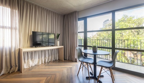 Standard Studio (562884)