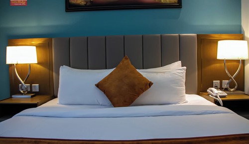 Luxury Room, City View