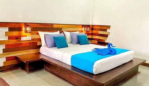 Standard Double Room, Balcony, Mountain View