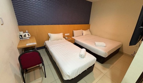 Basic Triple Room