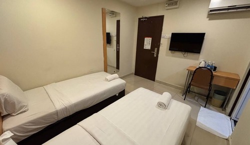 Basic Twin Room